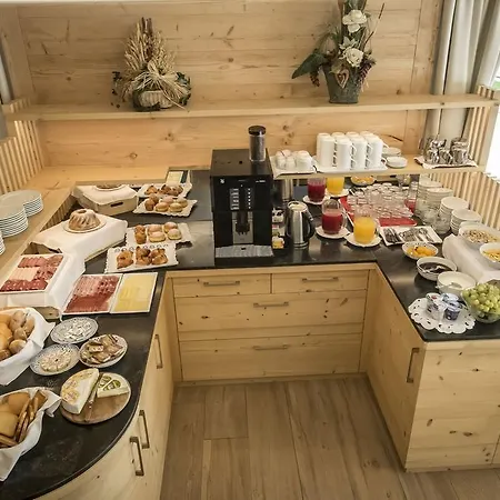 Garnì Lasteis Bed and Breakfast La Villa  Esterno foto